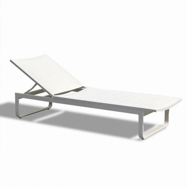 Chaise longue à sangles réglables