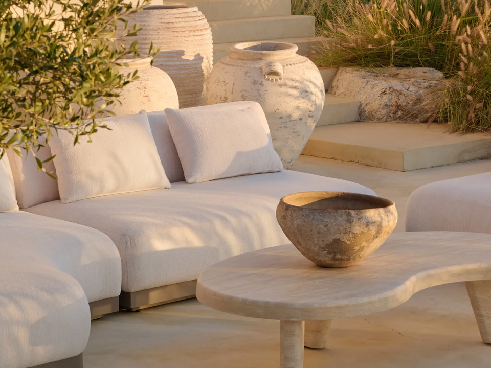 Outdoor Furniture Powder Coating Specifications for Contract Buyers 2 Revêtement par poudrage pour mobilier d'extérieur