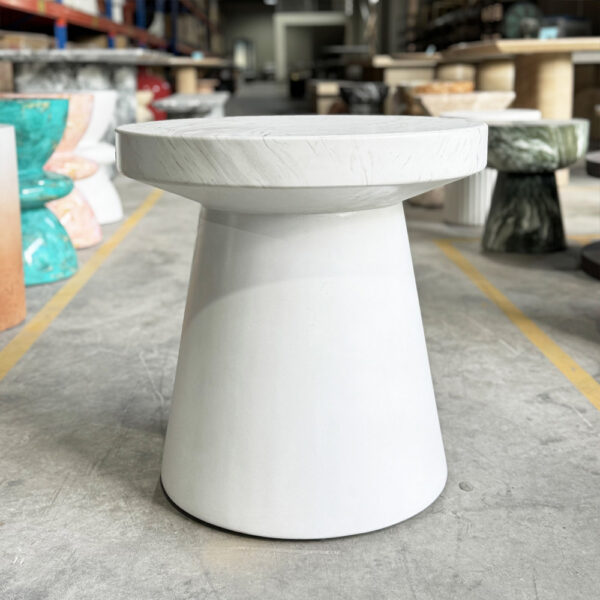 Tavolino da salotto con base rotonda in cemento